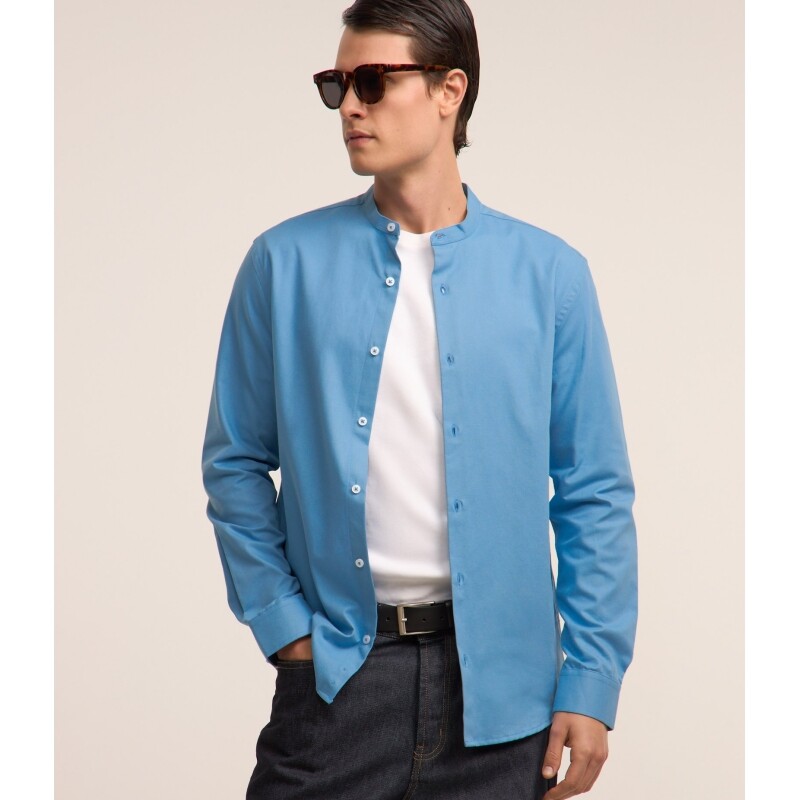 Camisa em Oxford com Abotoamento Frontal