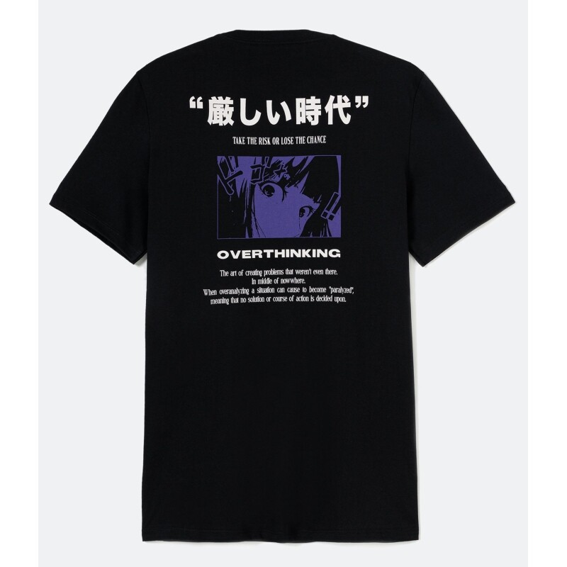 Camiseta Manga Curta em Algodão Estampa Mangá Overthinking Peito e Costas